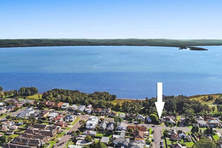 79 Lakeside Parade, The Entrance NSW 2261