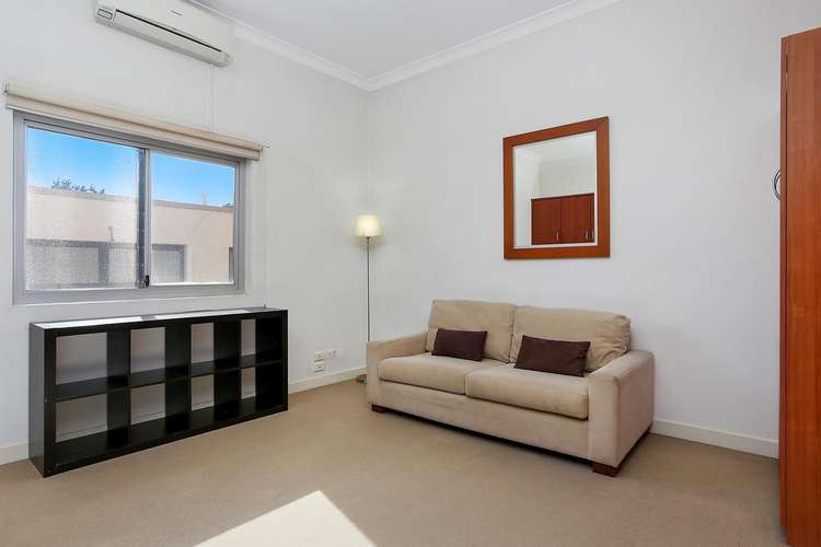 Main view of Homely studio listing, 11/126 Ramsgate Avenue, Bondi Beach NSW 2026