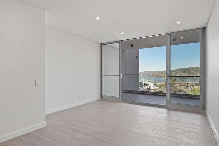 Second view of Homely apartment listing, 305/8 Kendall Street, Gosford NSW 2250