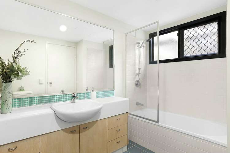 Fifth view of Homely unit listing, 5/60 Sherwood Road, Toowong QLD 4066