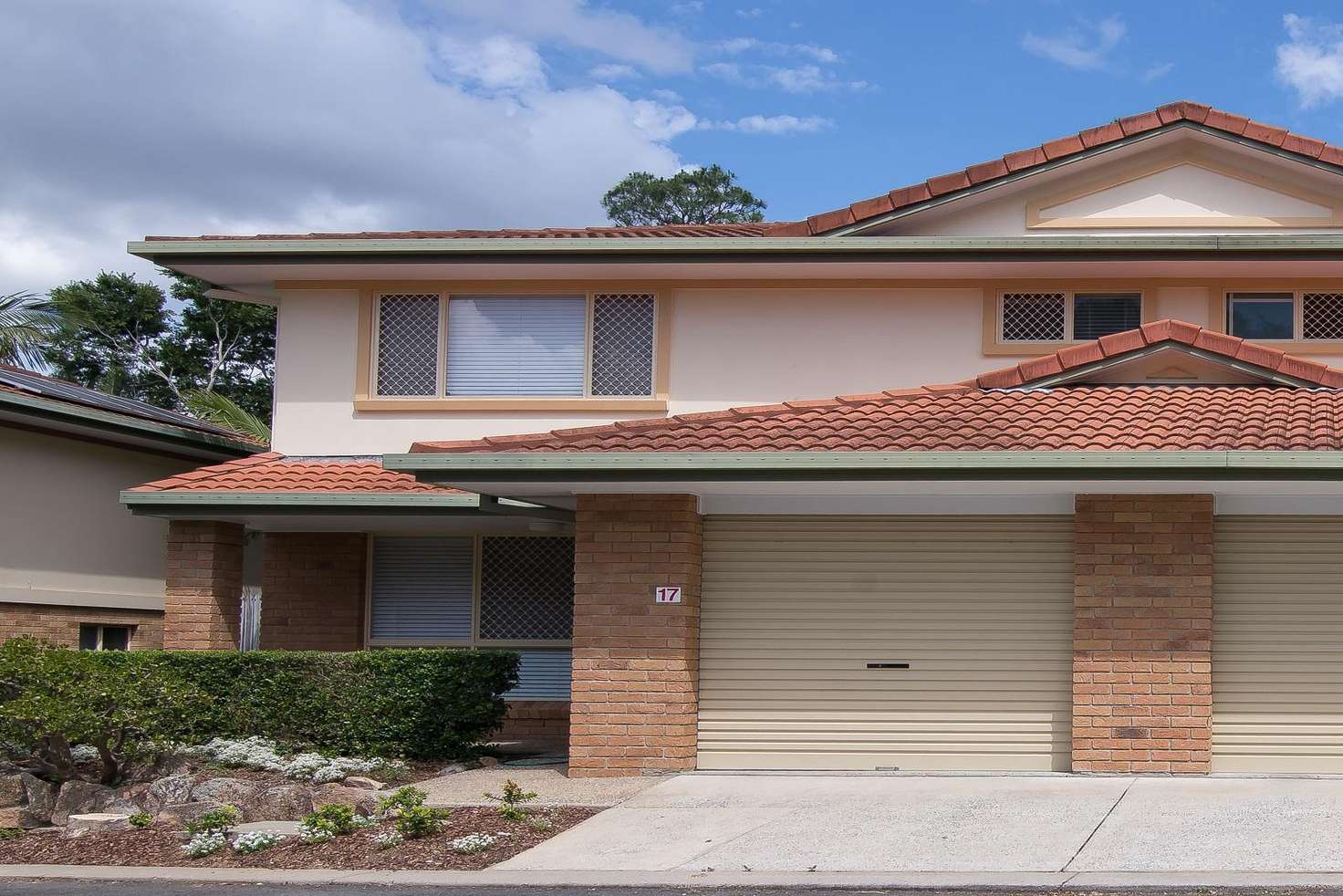 Main view of Homely townhouse listing, 17/18 Daisy Hill Road, Daisy Hill QLD 4127