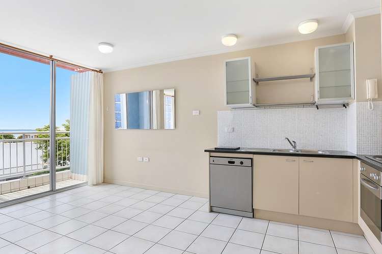 Third view of Homely apartment listing, 5/89 Bay Terrace, Wynnum QLD 4178