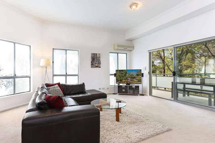 Main view of Homely apartment listing, 1/32-40 Sailors Bay Road, Northbridge NSW 2063