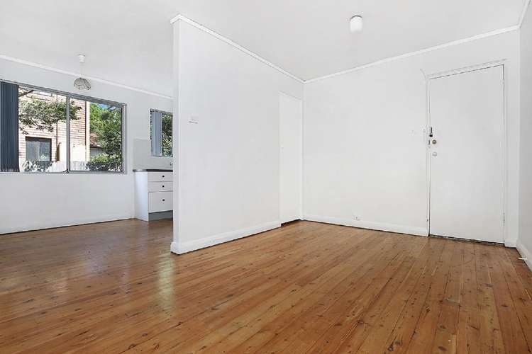 Second view of Homely apartment listing, 3/13 Catherine Street, Gwynneville NSW 2500