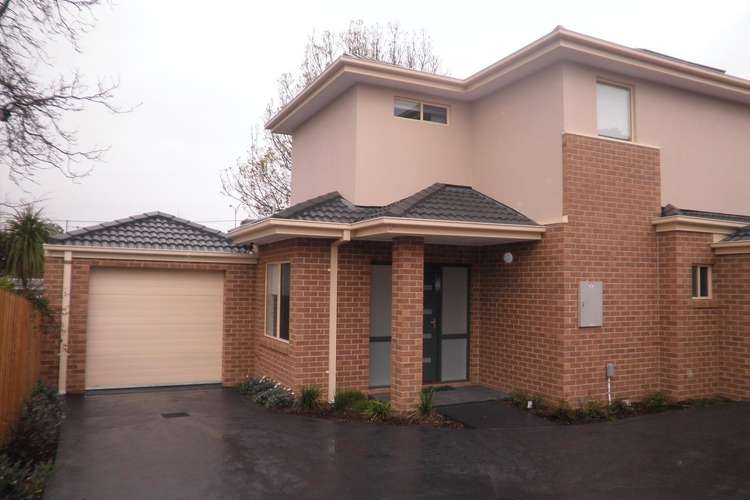Main view of Homely townhouse listing, 2/17 Box Avenue, Forest Hill VIC 3131