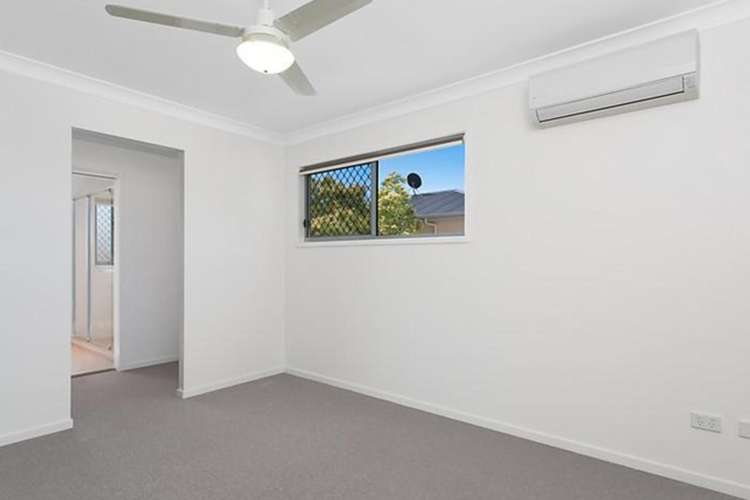 Second view of Homely house listing, 2/318 Preston Road, Wynnum QLD 4178