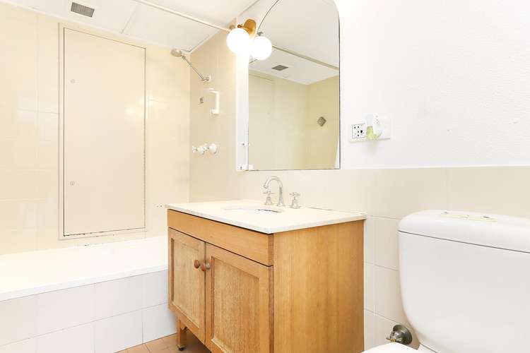 Third view of Homely studio listing, 605/33 Bayswater Road, Potts Point NSW 2011