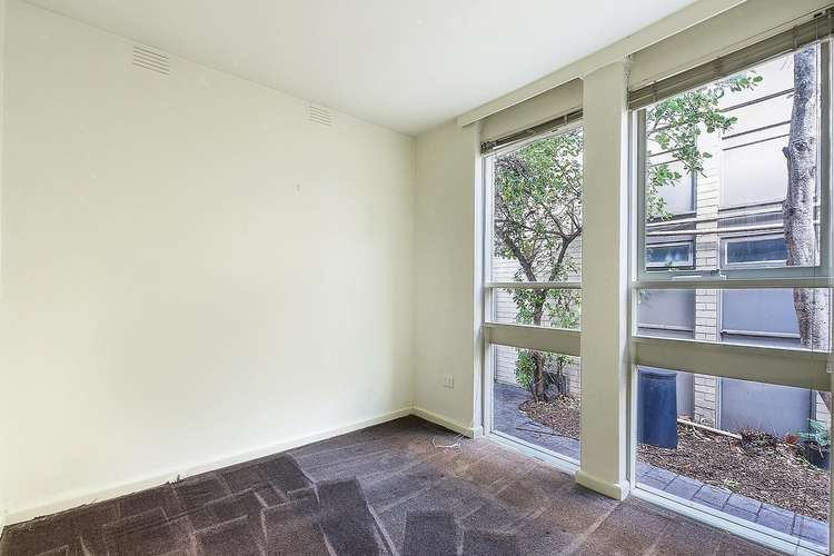 Fourth view of Homely apartment listing, 21/37 Nepean Highway, Elsternwick VIC 3185