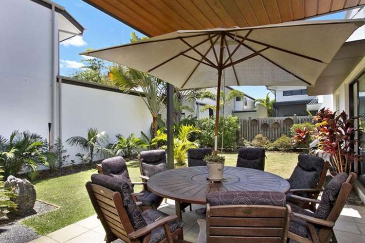 Second view of Homely house listing, 10 Shore Crescent, Bulimba QLD 4171