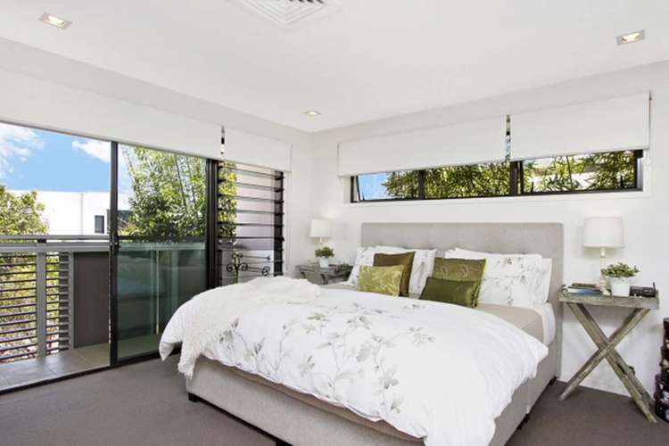 Fifth view of Homely house listing, 10 Shore Crescent, Bulimba QLD 4171