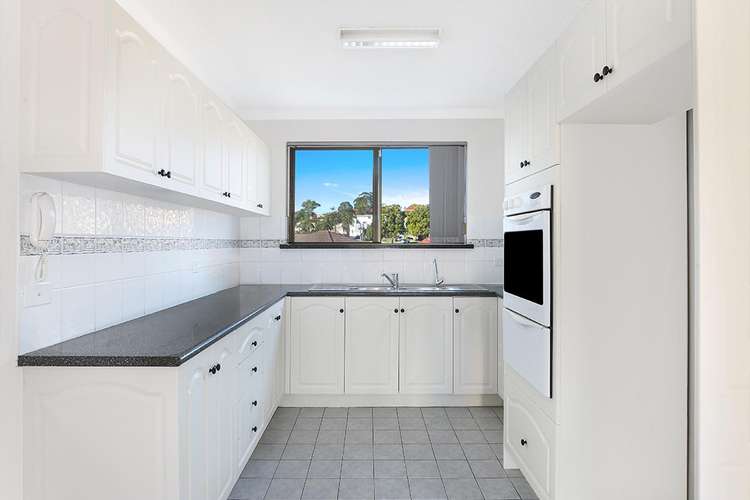 Third view of Homely apartment listing, 4/27 Osborne Street, Wollongong NSW 2500