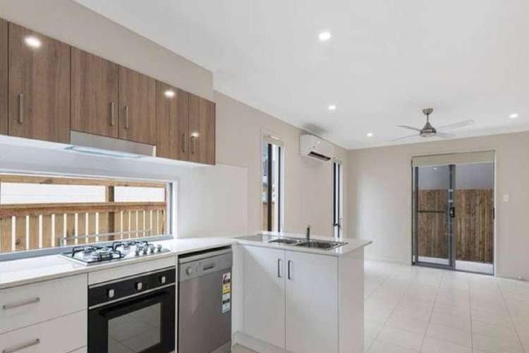 Main view of Homely townhouse listing, 15 Macquarie Circuit, Fitzgibbon QLD 4018