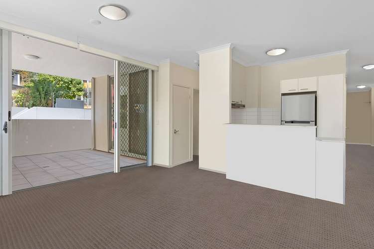 Third view of Homely apartment listing, 6/40 Ramsgate Street, Kelvin Grove QLD 4059