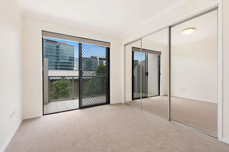 Third view of Homely apartment listing, 6/6 Primrose Street, Bowen Hills QLD 4006