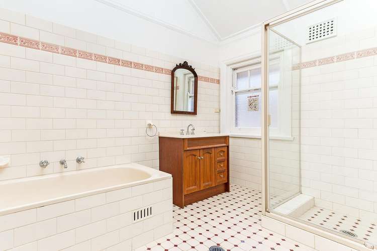 Fifth view of Homely apartment listing, 2/7 Neptune Street, Coogee NSW 2034