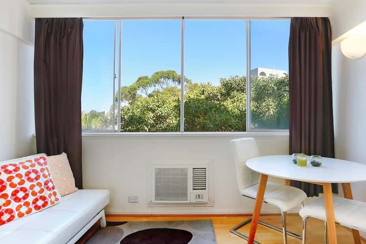 Second view of Homely studio listing, 46/68 Roslyn Gardens, Rushcutters Bay NSW 2011