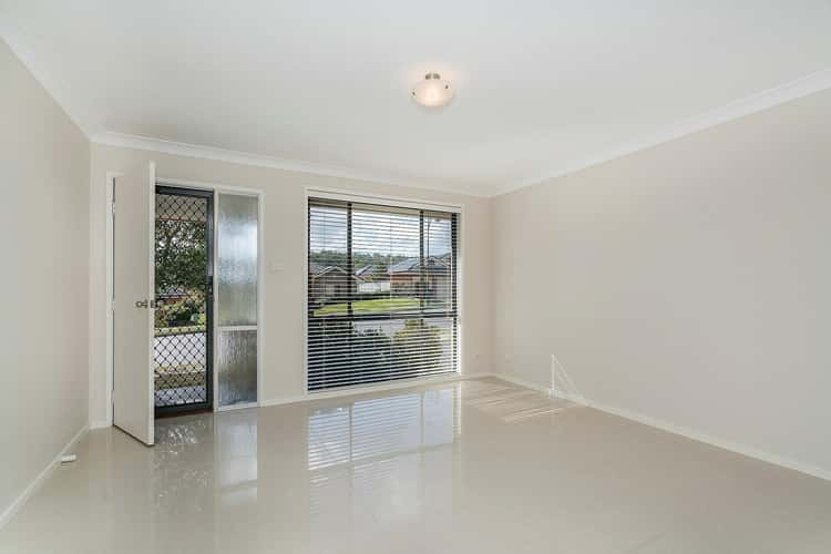 Second view of Homely house listing, 8 Araminta Chase, Cameron Park NSW 2285