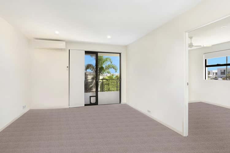 Third view of Homely unit listing, 105/35 Halcyon Way, Hope Island QLD 4212