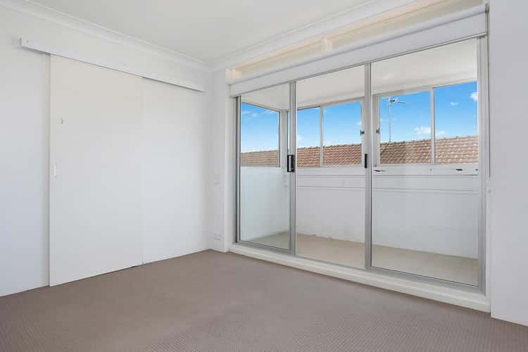 Third view of Homely apartment listing, 5/22 Glen Street, Bondi NSW 2026