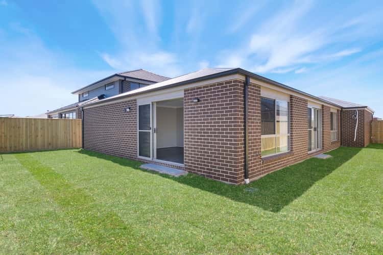 Fifth view of Homely house listing, 7 Crossley Avenue, Carnes Hill NSW 2171