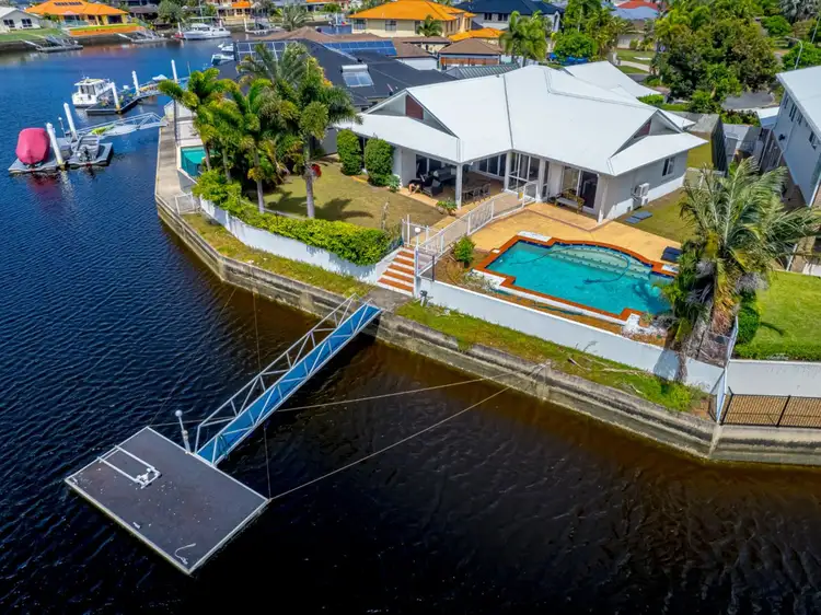 7 Skysail Court