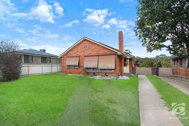 Main view of Homely house listing, 27 Hereford Street, Wodonga VIC 3690