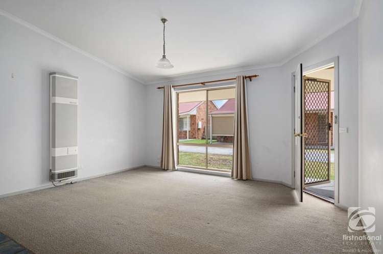 Second view of Homely townhouse listing, 2/7 Burnley Street, Wodonga VIC 3690