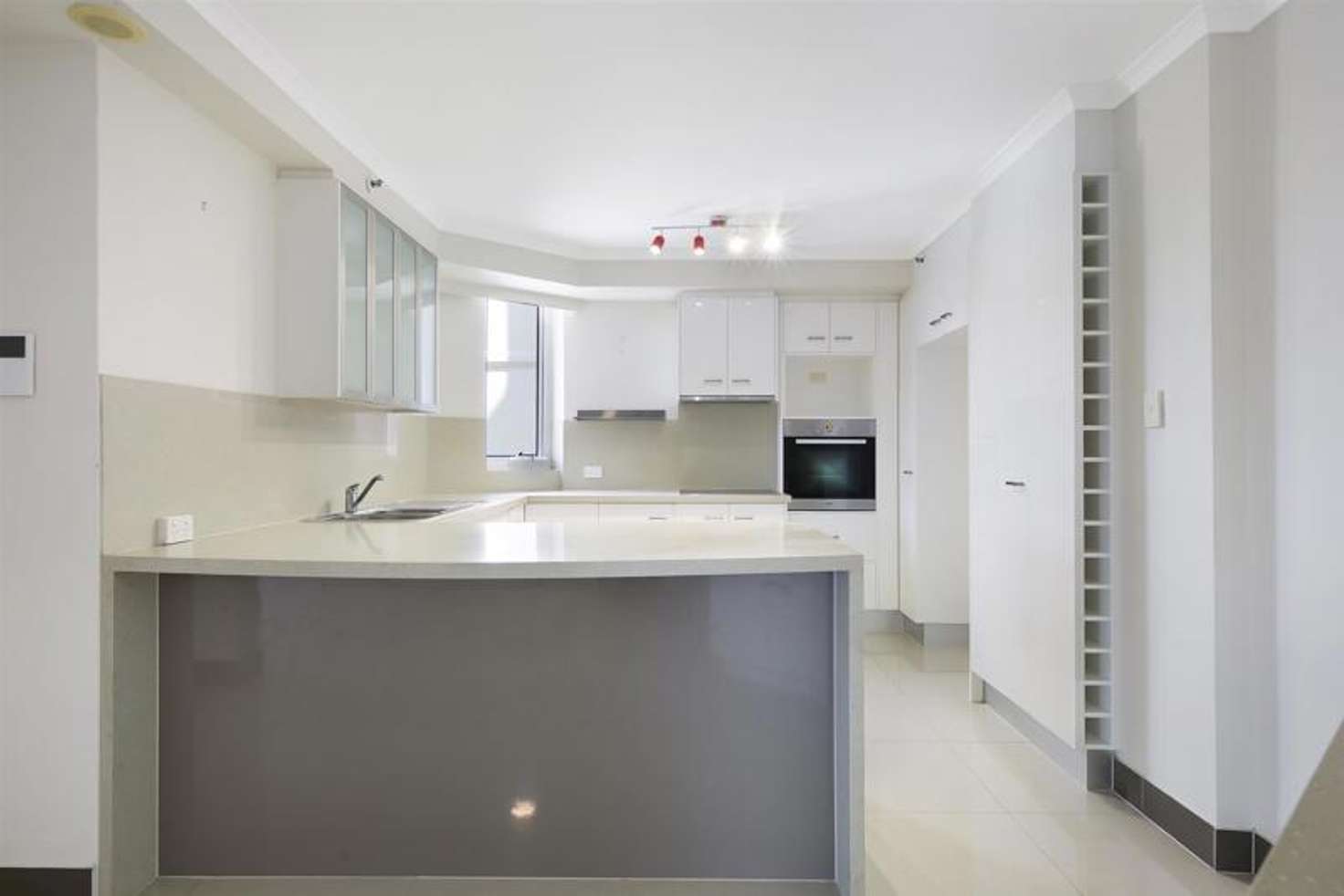 Main view of Homely apartment listing, 72/11-17 Hughes Avenue, Main Beach QLD 4217