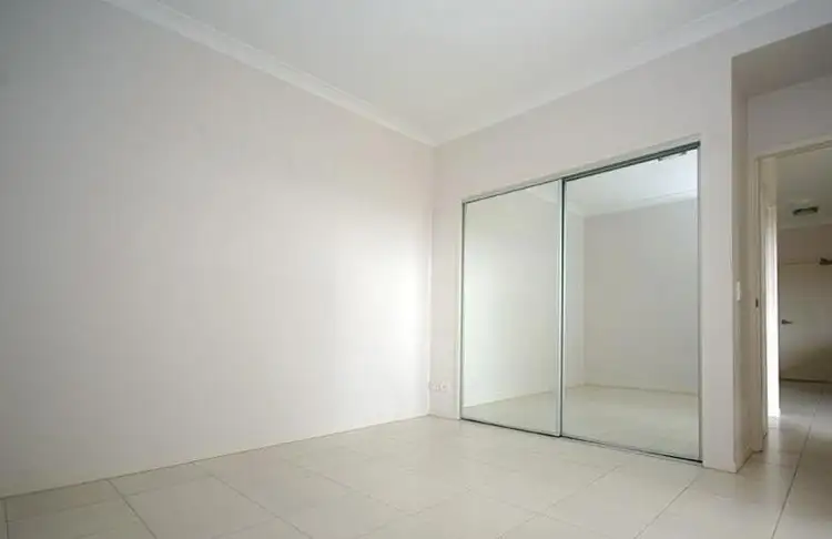 Fourth view of Homely apartment listing, 4/189 Cavendish Road, Coorparoo QLD 4151