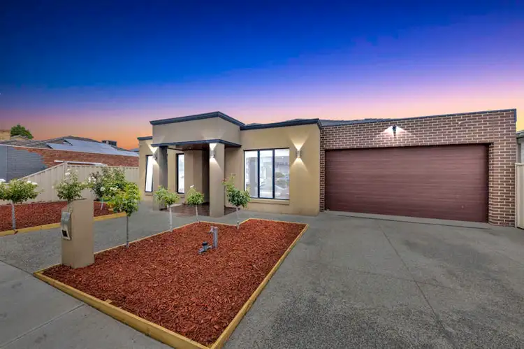 79 Waranga Crescent