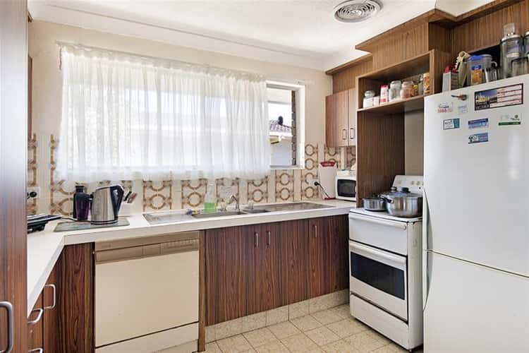 Fourth view of Homely villa listing, 2/33 Sunrise Boulevard, Surfers Paradise QLD 4217