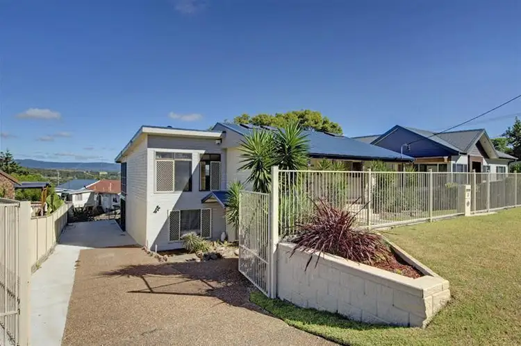 3 Braye Street, Speers Point NSW 2284