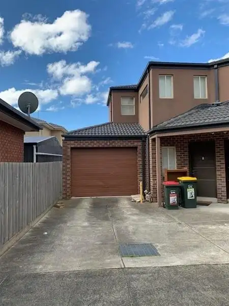3/139 Rokewood Crescent