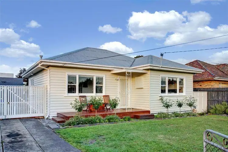 8 Stanhope Street