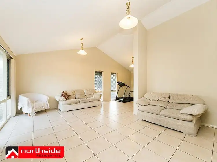 215 Dampier Avenue, Kallaroo WA 6025