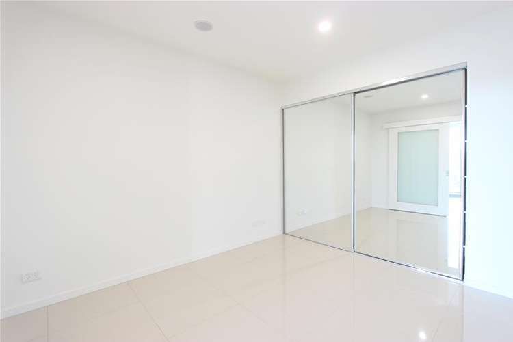 Third view of Homely apartment listing, 38/27 Manning Street, Milton QLD 4064