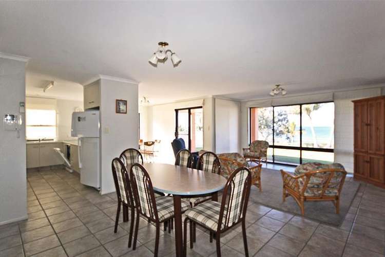 Fifth view of Homely house listing, 2 Chantelle Circuit, Coral Cove QLD 4670