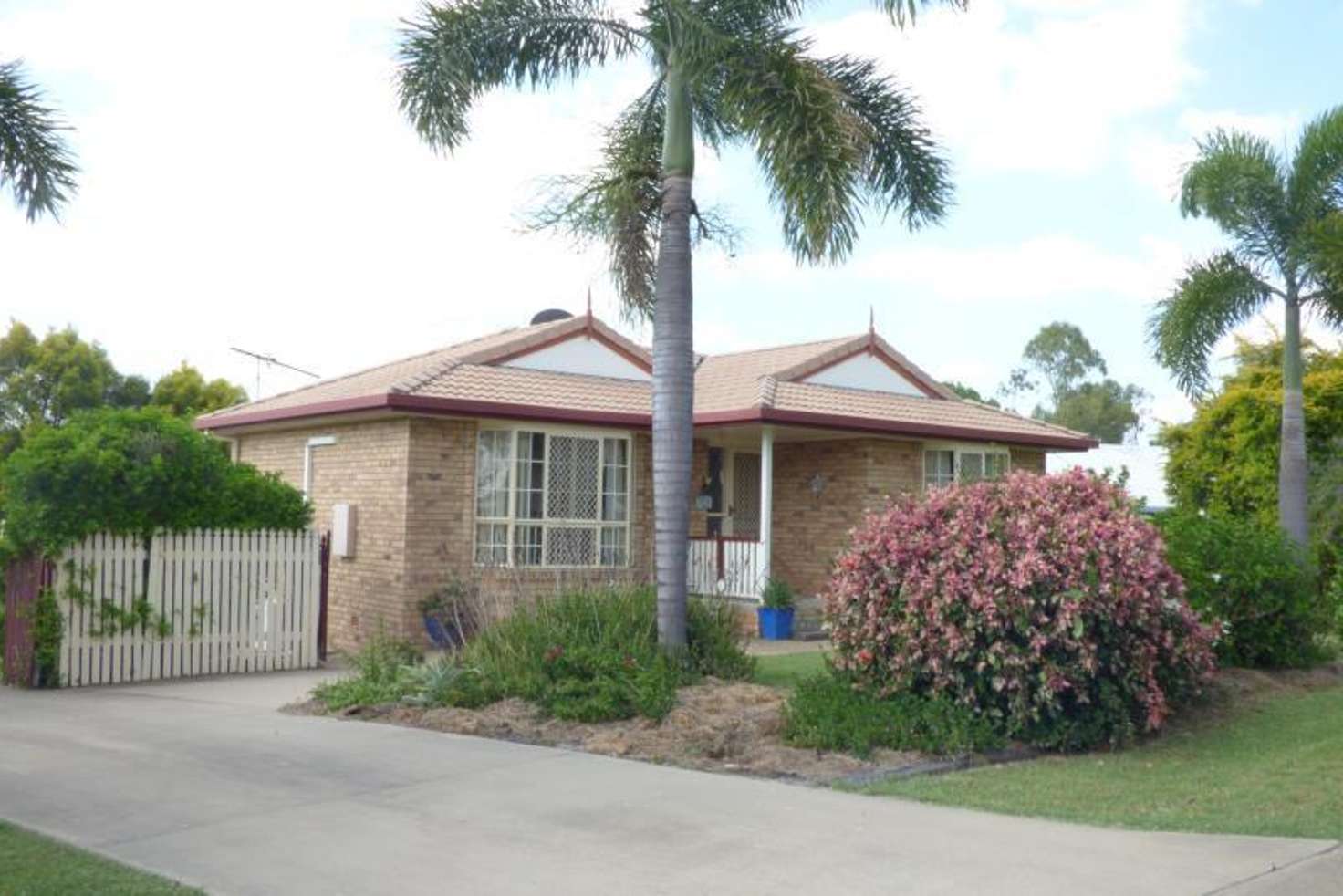 Main view of Homely house listing, 4 Earlsfield Street, Biloela QLD 4715