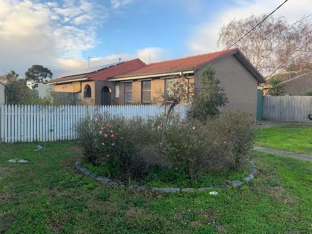 30 Thorpdale Avenue