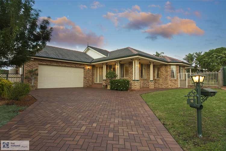 18 Dolphin Close, Green Valley NSW 2168