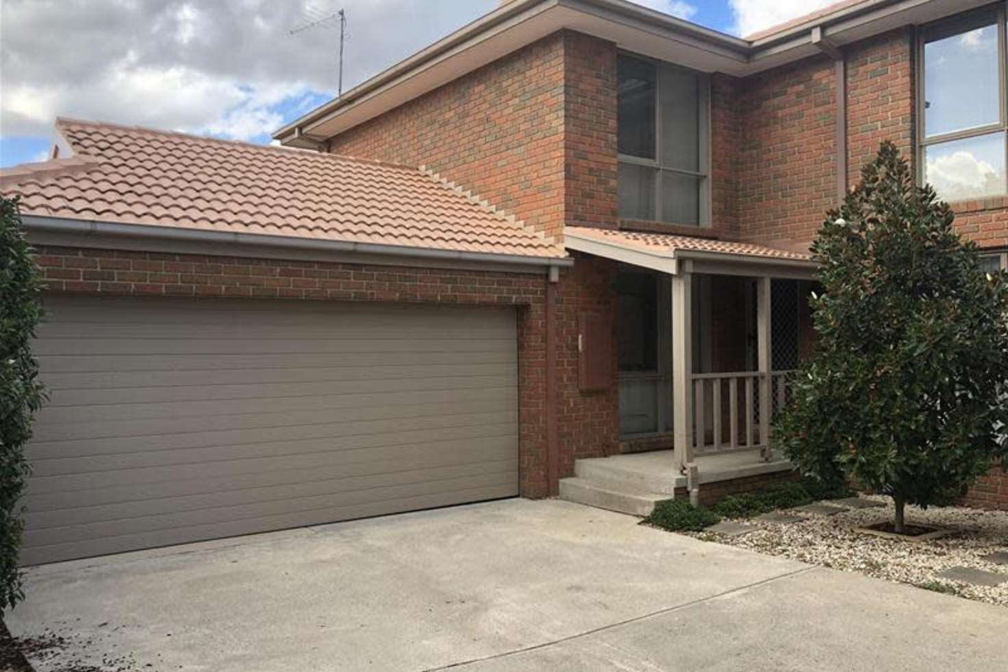Main view of Homely townhouse listing, 2/2-3 Camley Court, Berwick VIC 3806
