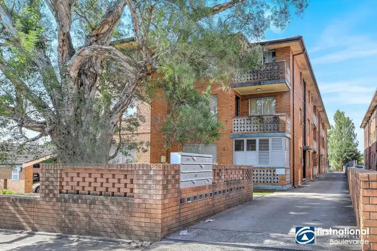 14/4 Child Street