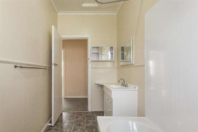 Fourth view of Homely house listing, 1 JENKINS Street, Ararat VIC 3377