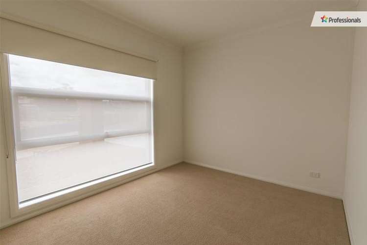 Fourth view of Homely unit listing, 1/14 Maree Court, Kurunjang VIC 3337