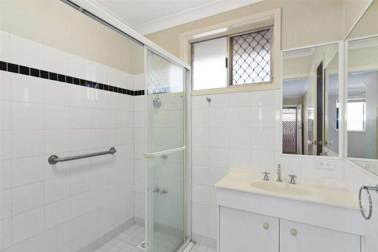 Fourth view of Homely semiDetached listing, 2/23 Twenty Fifth Avenue, Palm Beach QLD 4221