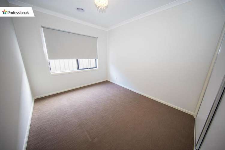 Fifth view of Homely house listing, 4 Bulbine Road, Bacchus Marsh VIC 3340