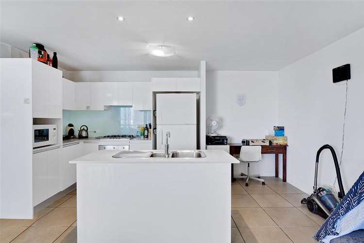 Third view of Homely apartment listing, 1105/100 Quay Street, Brisbane City QLD 4000