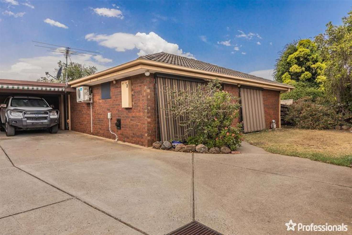 Main view of Homely unit listing, 2/33-35 Henry Street, Melton VIC 3337