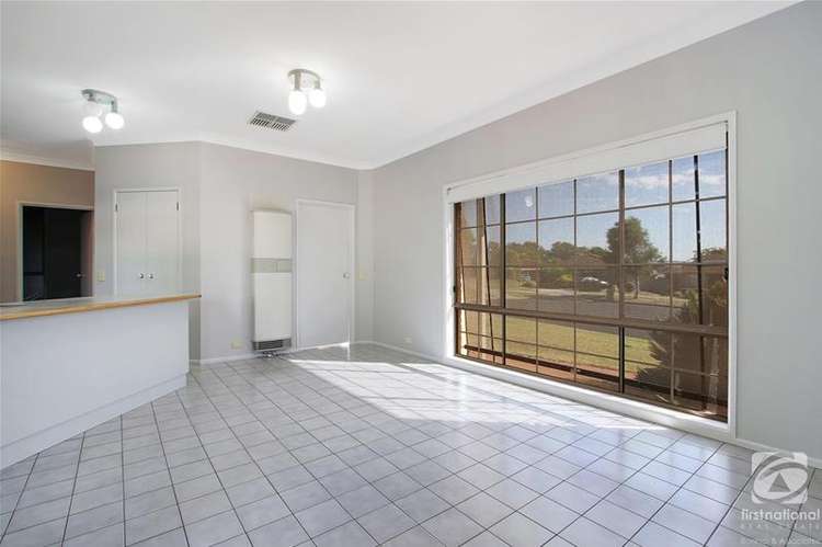 Second view of Homely house listing, 7 Scullin Court, Wodonga VIC 3690