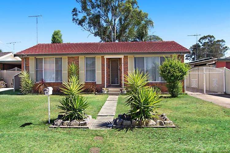 12 Grose Avenue, North St Marys NSW 2760